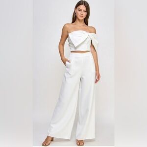 Elegant White One-Shoulder two pieces set